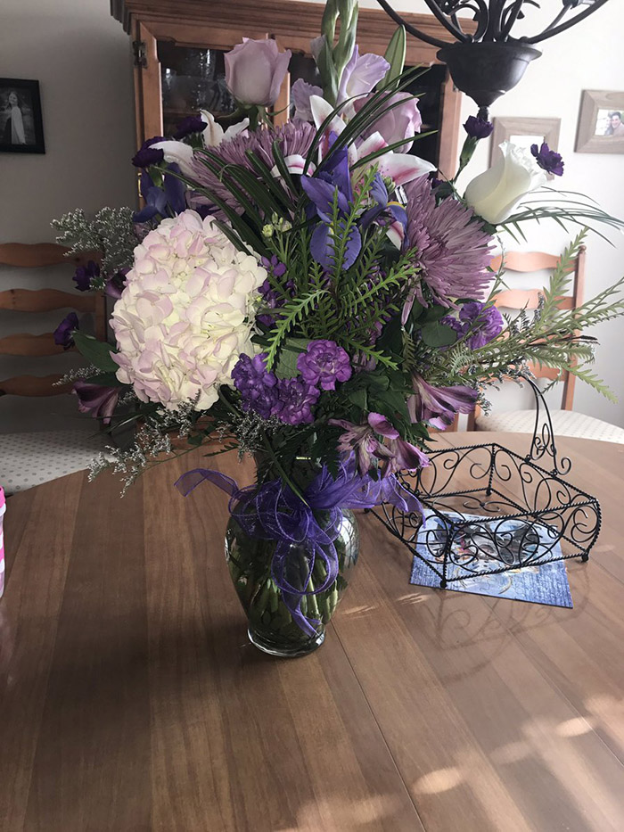 dad died sends flowers to daughter on birthday every year