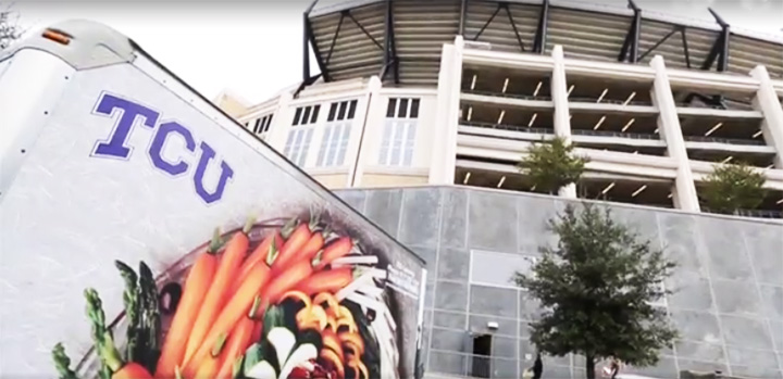 TCU food recovery for homeless shelter after games