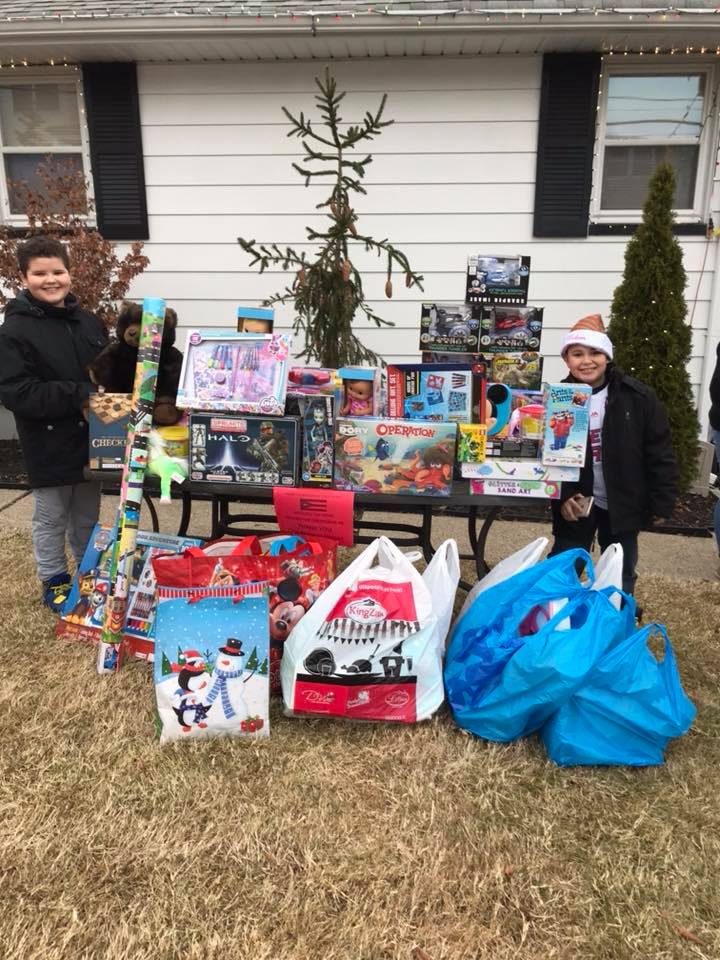 8 year old boy collects thousands of toys for kids in puerto rico