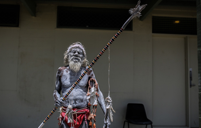 aboriginal man travels 2000 miles to see granddaughter graduate