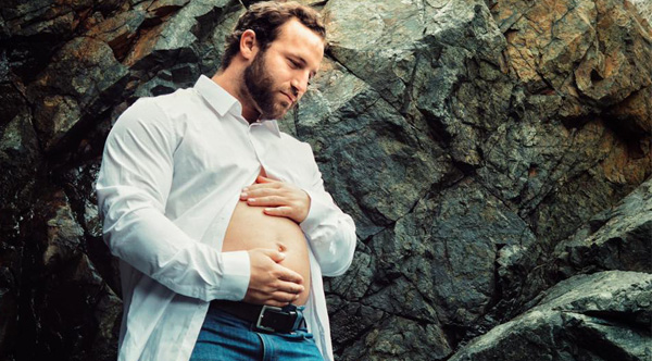 His Girlfriend Forgot About Her Maternity Shoot... So He Took Her Place