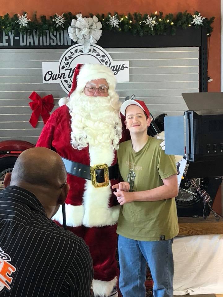 man rare disorder so excited to meet Santa video pallone