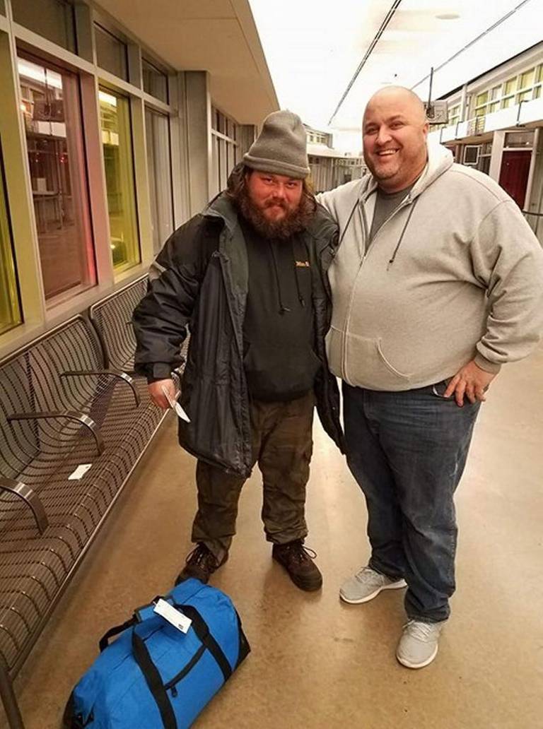 community helps homeless man sends him to NYC