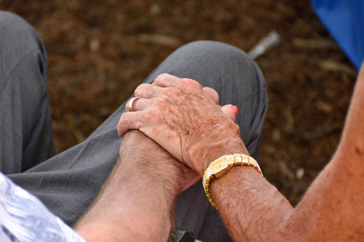 husband Alzheimers forgets he is married asks wife again