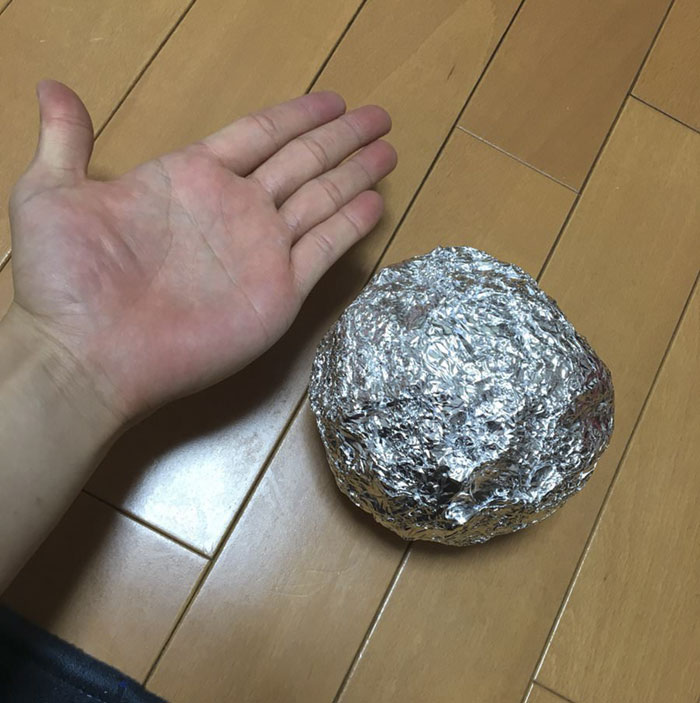 A current Japanese trend is polishing tin foil balls into perfection