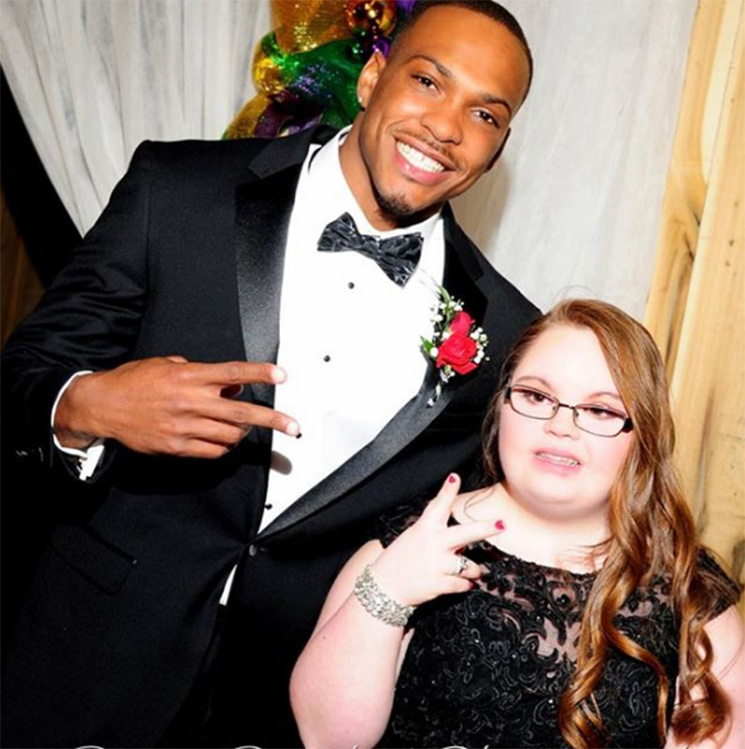 NFL player don jones takes girl down syndrome to prom