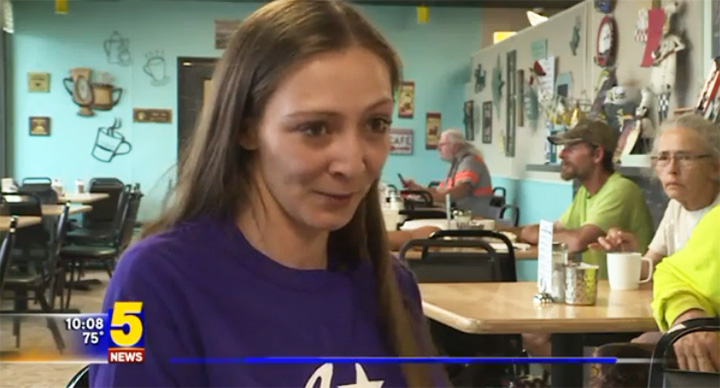 waitress receives 2000 tip on mothers day