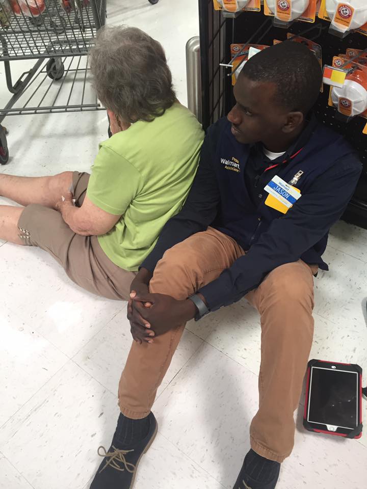 walmart employee act of kindness