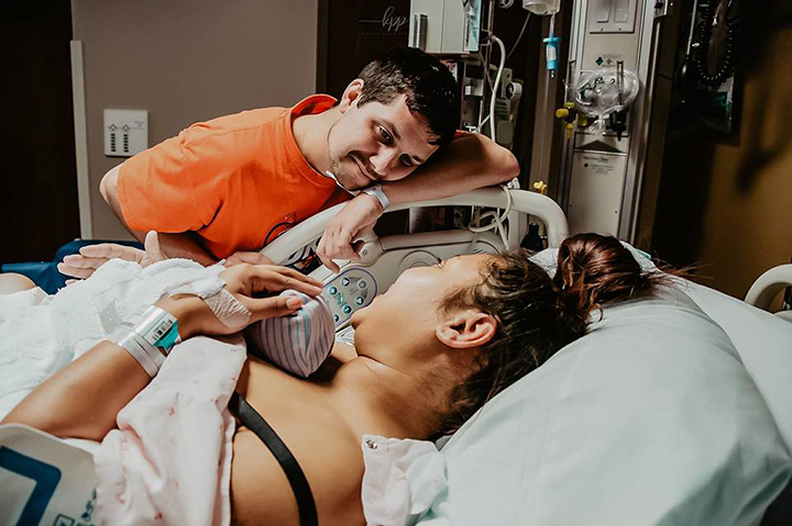 dad cries seeing wife smile after birth