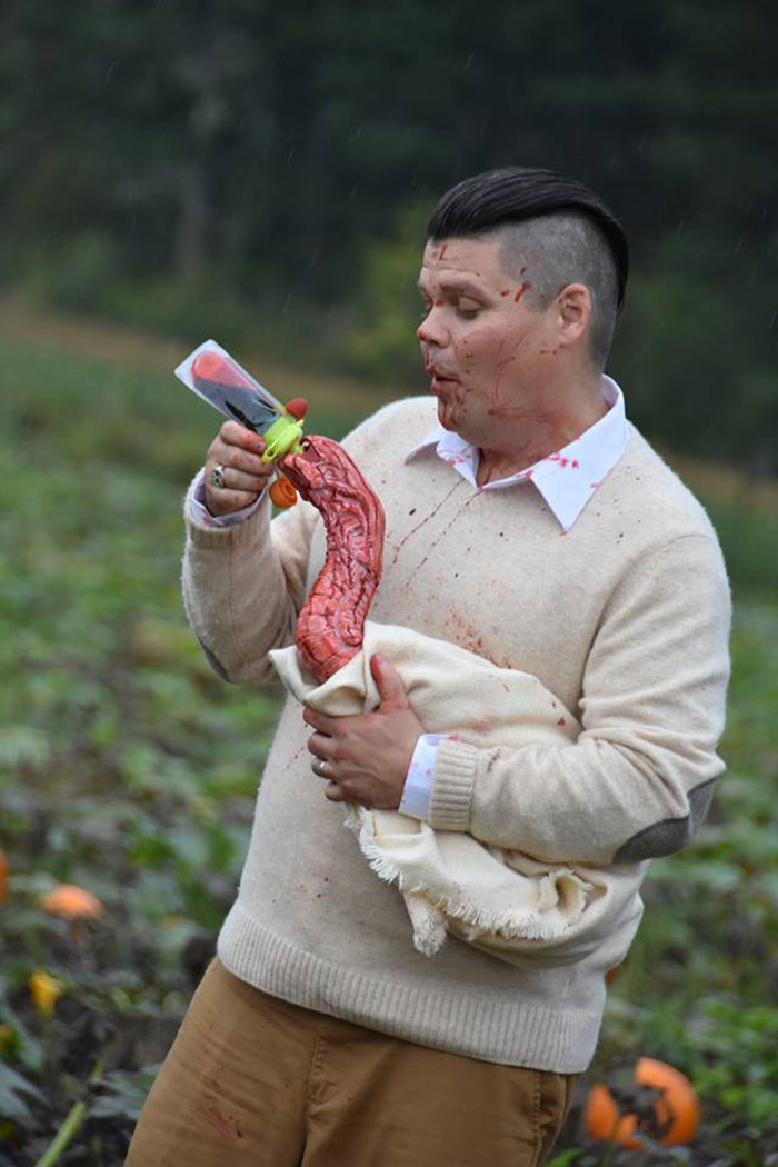 Couple's Maternity Shoot In A Pumpkin Patch Has A Terrifying Ending