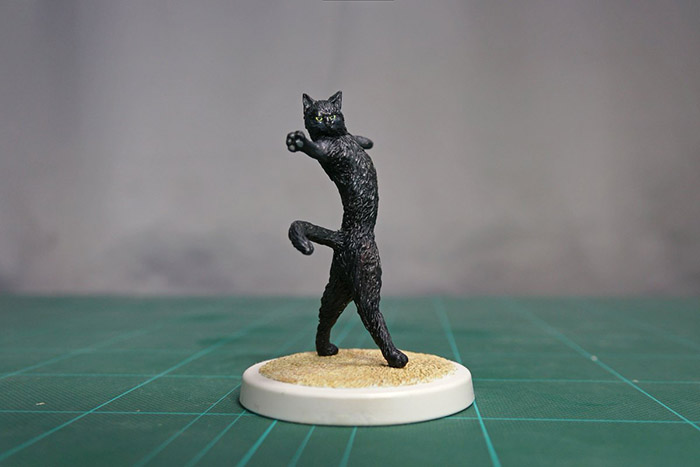 guy turns funny cat pictures memes into 3D figurines