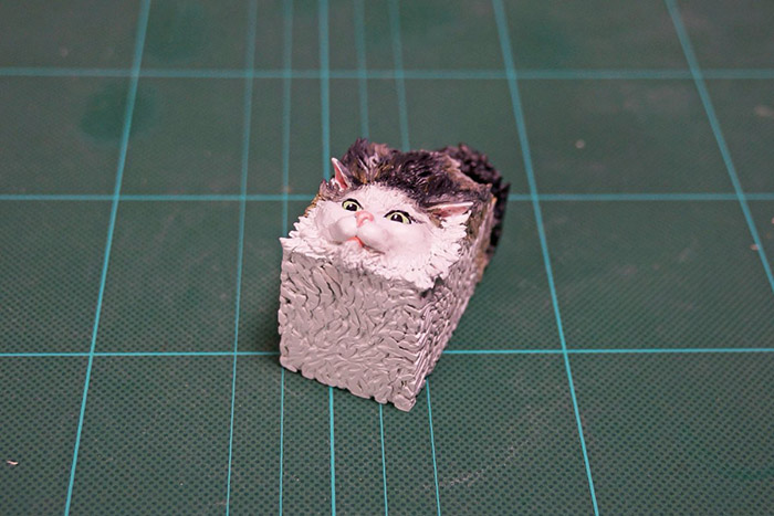 guy turns funny cat pictures memes into 3D figurines