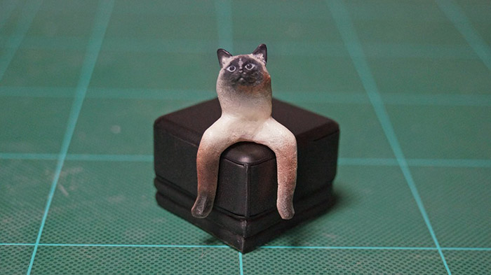 guy turns funny cat pictures memes into 3D figurines