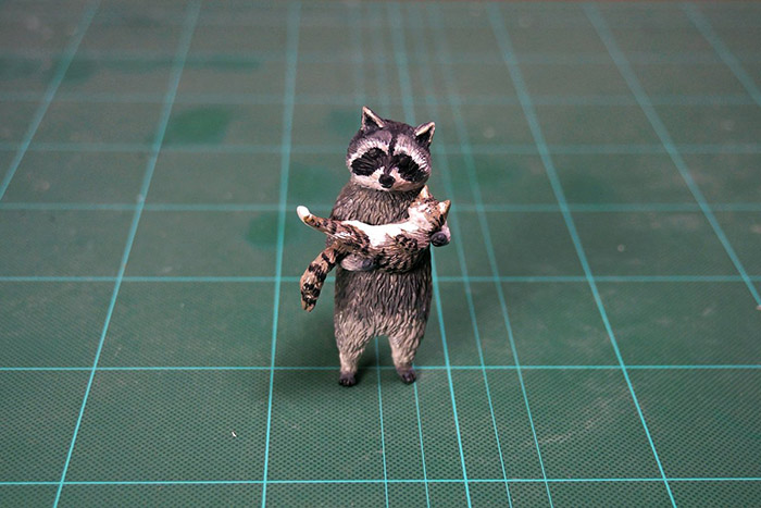 guy turns funny cat pictures memes into 3D figurines