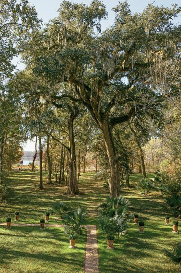 5 story house louisiana moat