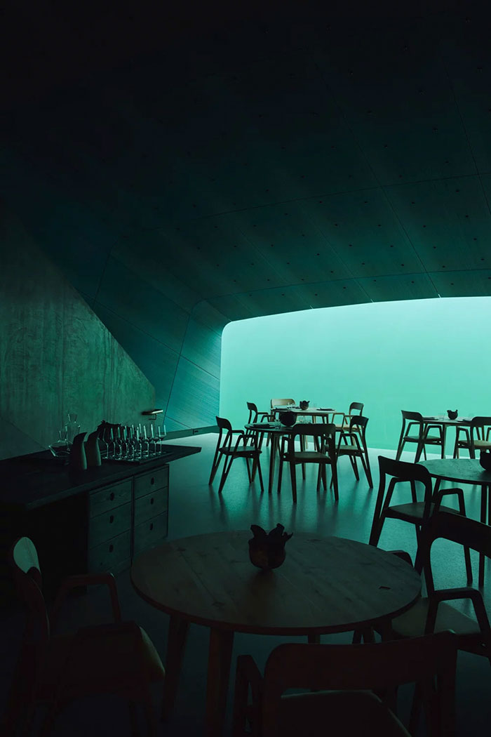 There's A New Underwater Restaurant In Norway And It Looks Amazing 0jf65-underwater-restaurant-4