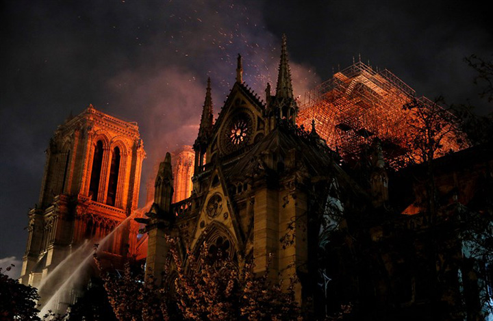 French billionaires pledge 450 million to restore Notre Dame