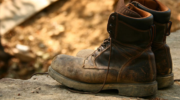 Man Buys Work Boots For Stranger In Need