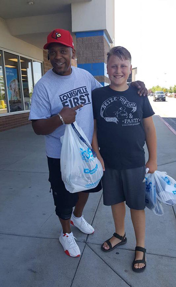 man buys shoes for stranger