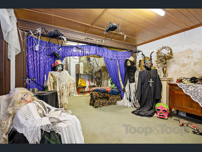 creepy mansion for sale haunted house southern australia