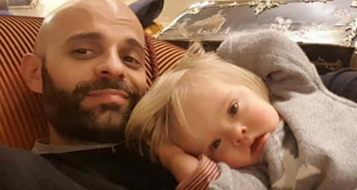 Single Dad Adopts Girl With Down Syndrome Who Was Rejected By 20 Families Jua9f-single-dad-adopts-baby-down-syndrome