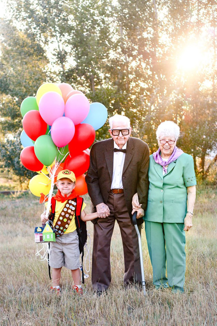 mom creates up photoshoot for kid