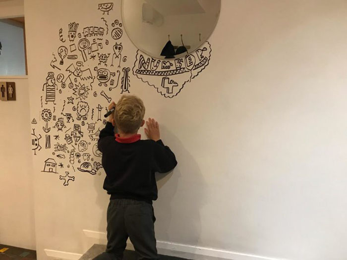 boy doodles for restaurant