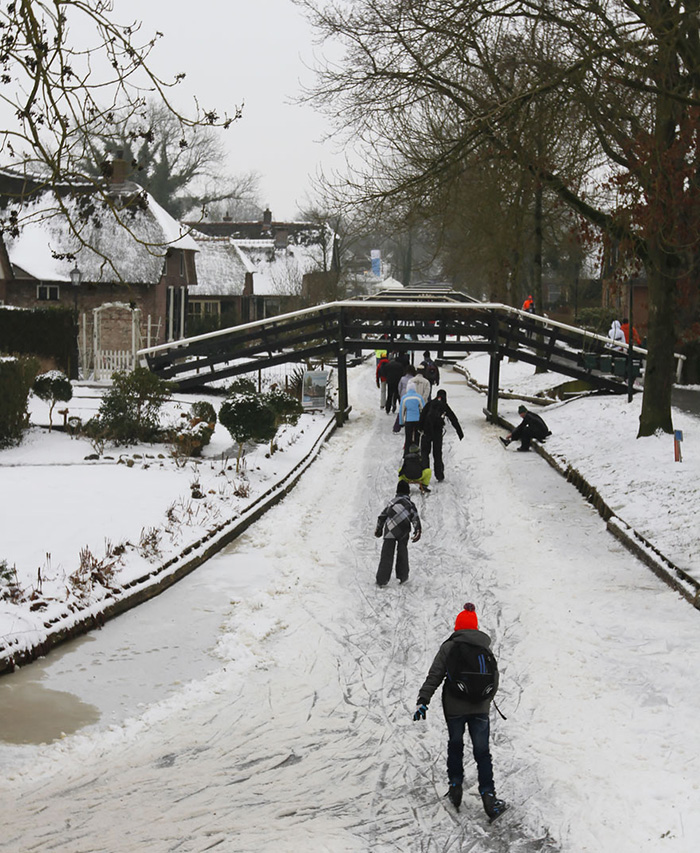 dutch venice village no roads only water