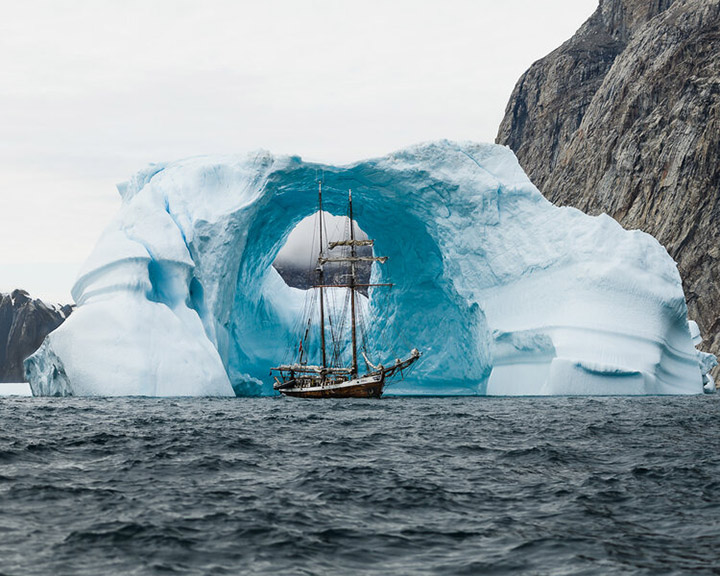 Photographer Captures Amazing Shot Of Ship In Front Of Iceberg Ous43-ship-iceberg-1