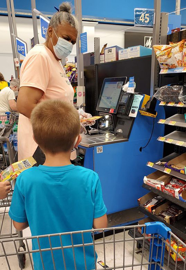 woman in walmart act of kindness