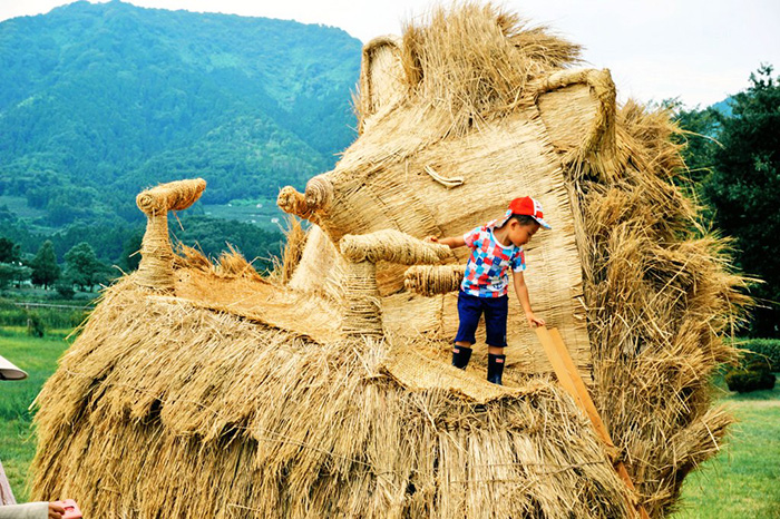 rice straw art Japan