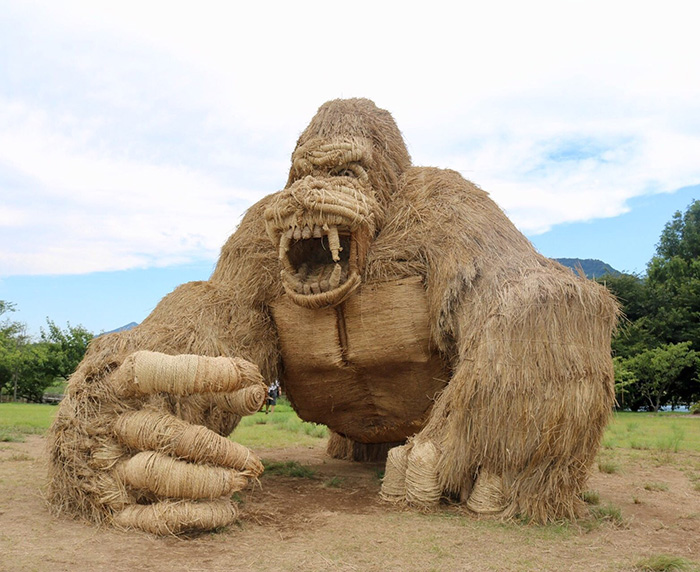 rice straw art Japan