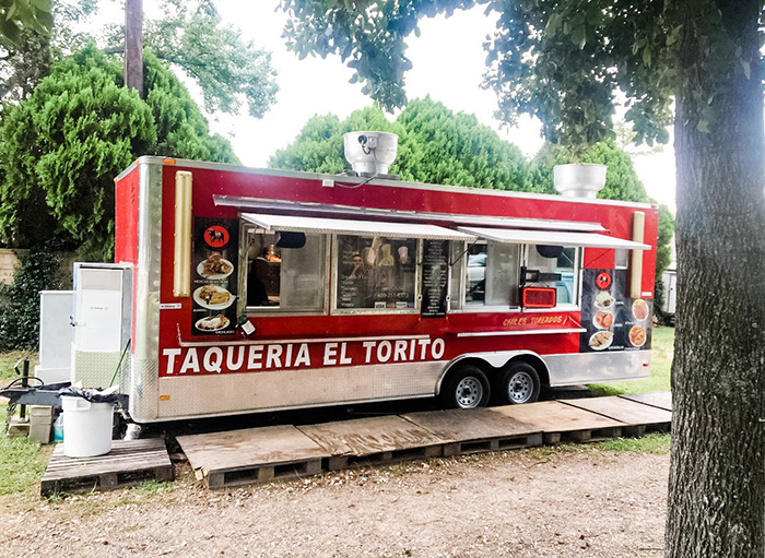 daughter helps dad taco truck twitter