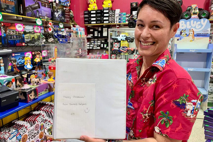 mystery shopper pays off layaway