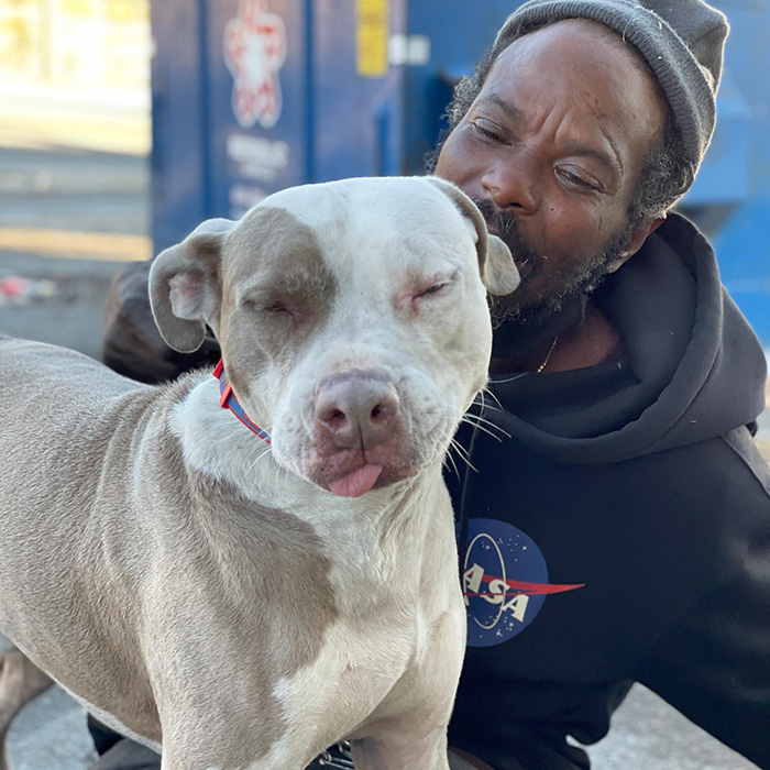 homeless man saves animals from fire