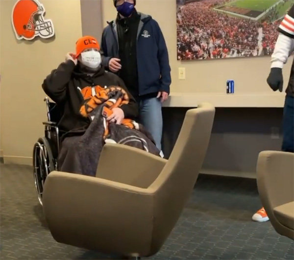 browns fans helps hospice fan attend final game