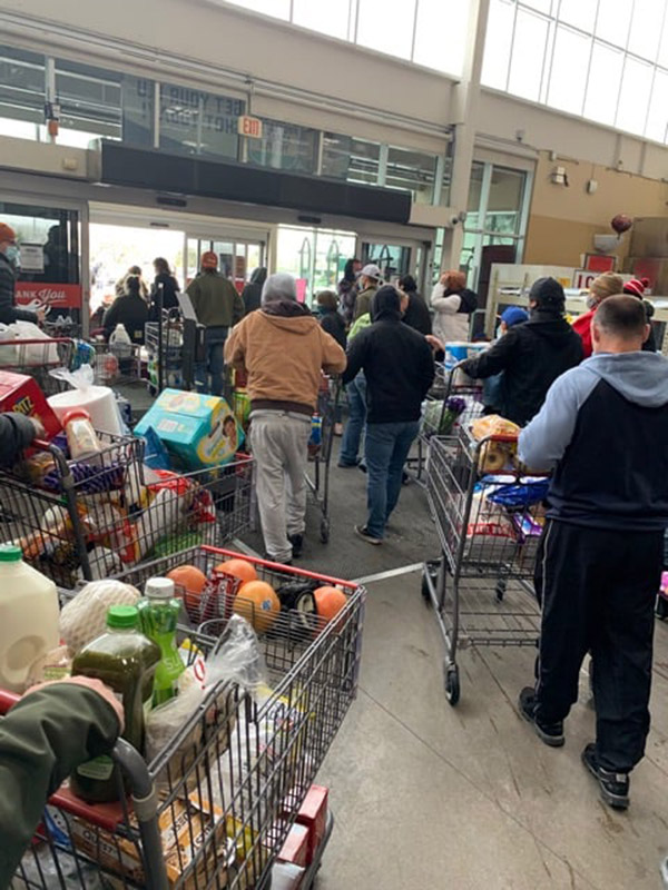 HEB store lets customers Texas take groceries