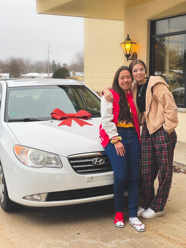 chic-fil-a worker gifts friend new car