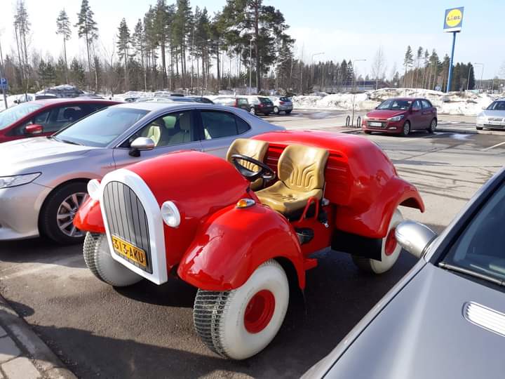 Donald Duck car in real life