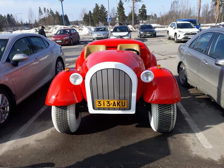 Donald Duck car in real life