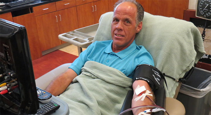 man donates 120 gallons platelets