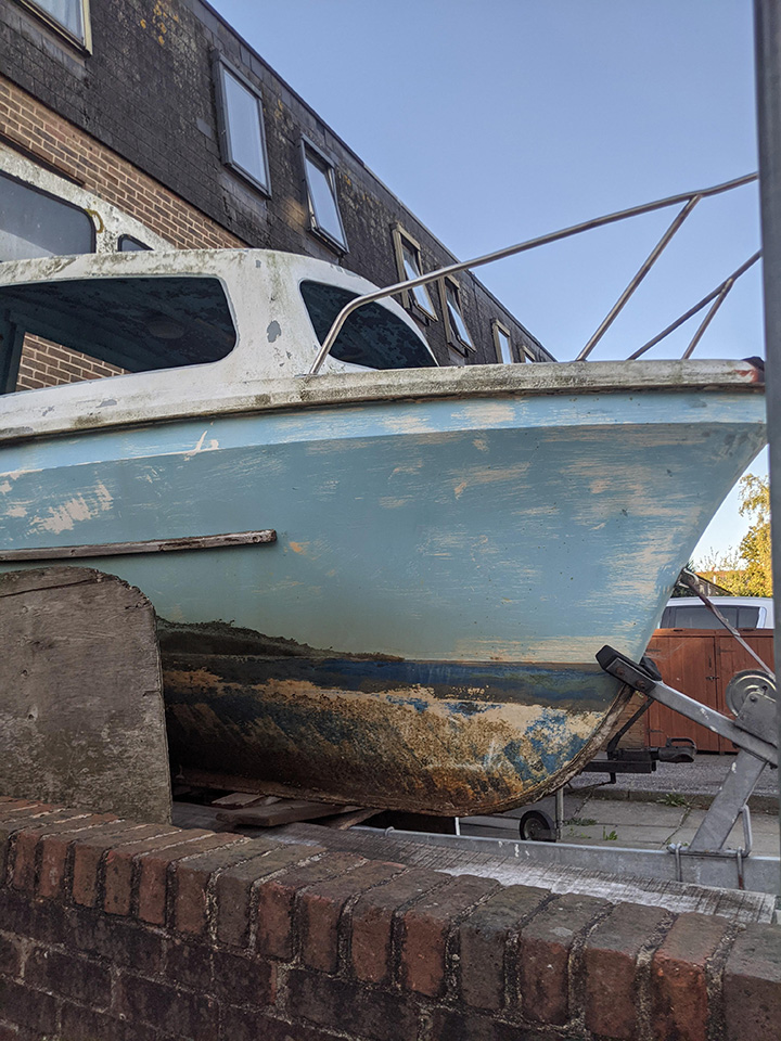 boat hull line art