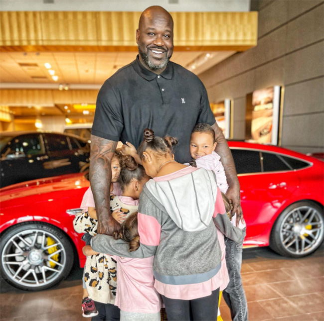 Shaq helps family in need