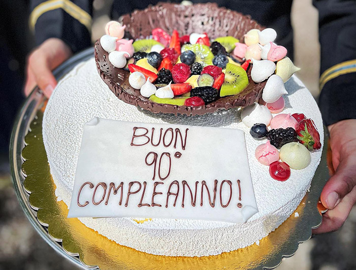 US army birthday cake Italian woman