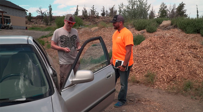 man walked 33 miles to work gifted a car