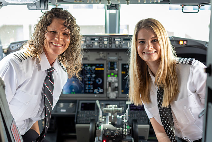 Southwest mom and daughter pilots