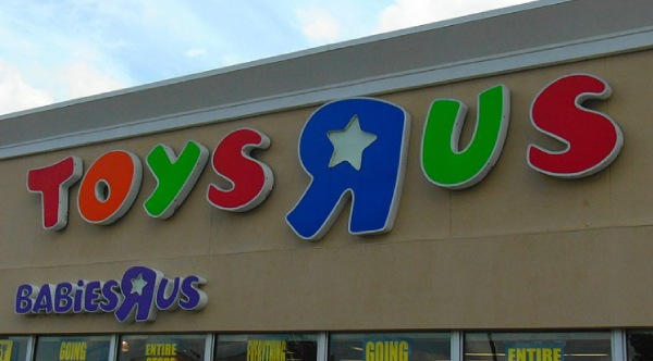 toys r us kids with autism Christmas shopping