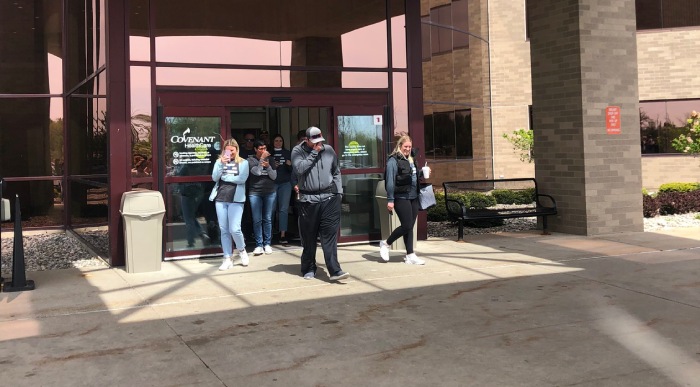 teacher beats cancer students surprise him