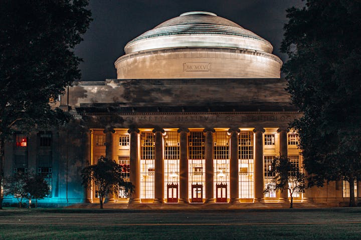MIT free tuition
