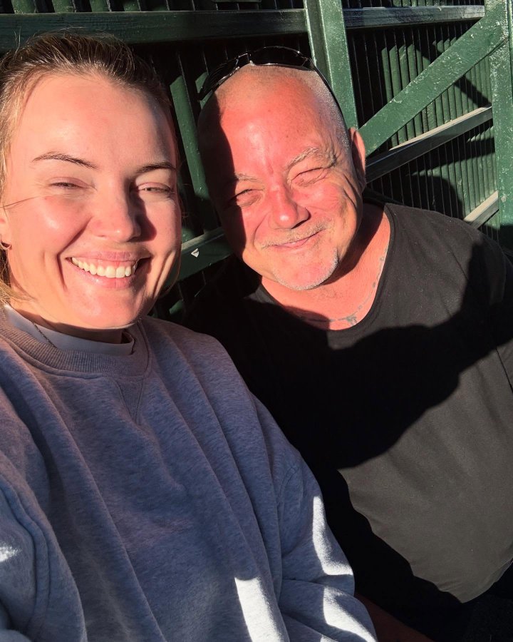woman helps homeless man Australia